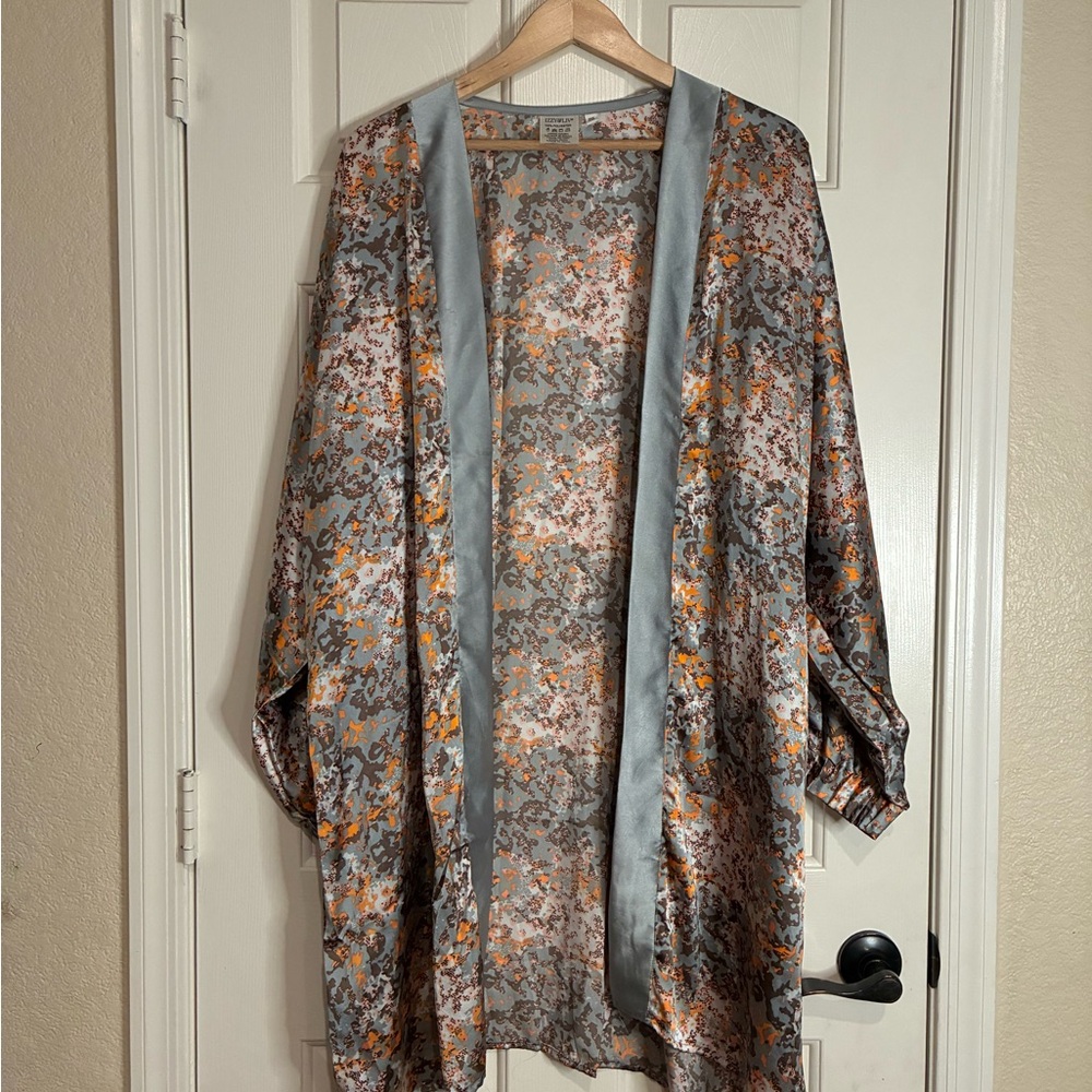 Chic Floral Satin Kimono